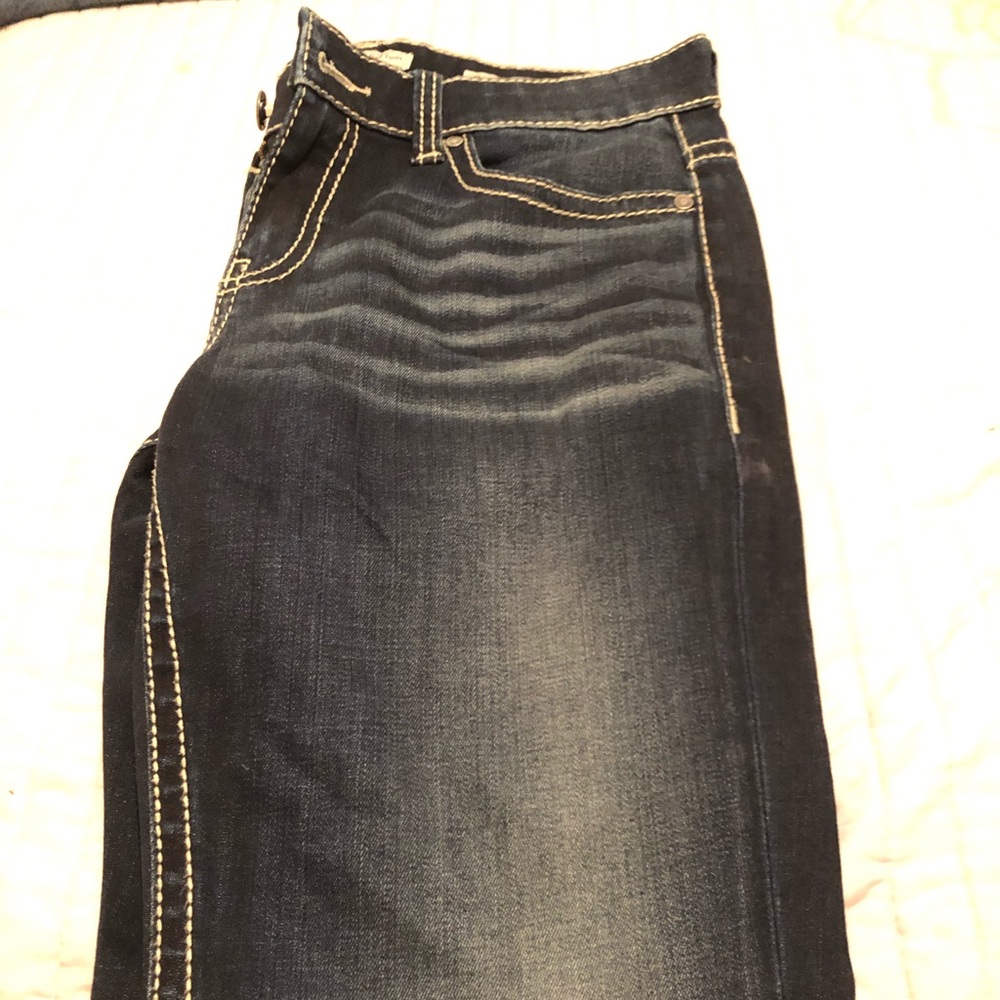 Buckle jeans